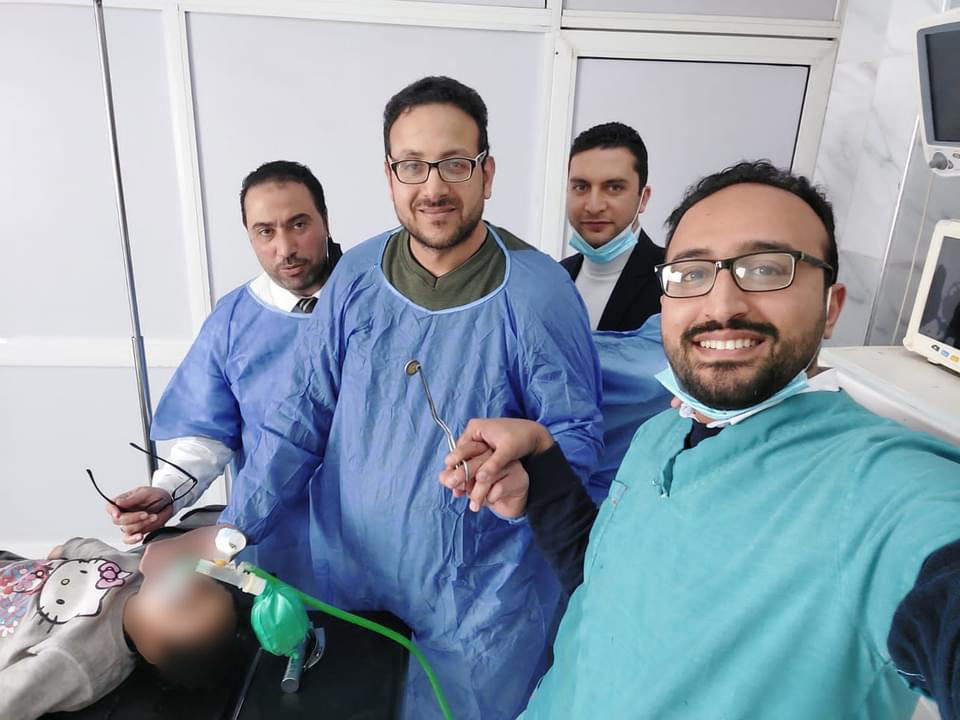استخراج عُملة معدنية من طفلة في مستشفى دكرنس |صور