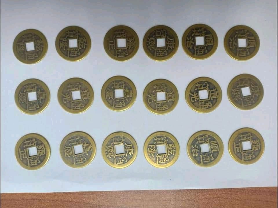 ضبط أجنبي بمطار القاهرة حاول تهريب 28 عملة أثرية إلى فرنسا