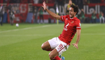 مصدر في الأهلي لمصراوي: آلام العضلة الضامة وراء غياب هاني عن مباراة الهلال