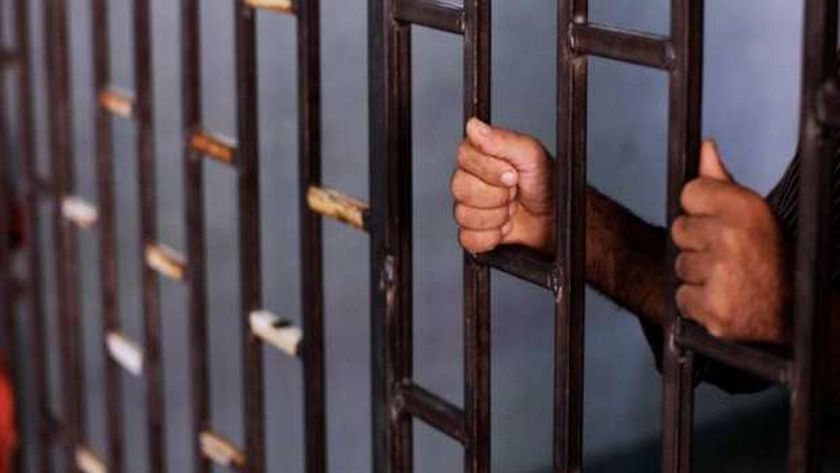 حبس عاطلين بسبب الاتجار في المخدرات والتصريح بدفن غريق في القليوبية