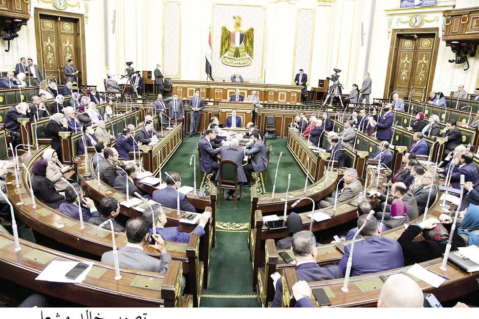 اقتراح برغبة يطالب الحكومة بحظر استخدام الأكياس البلاستيكية لخطورتها