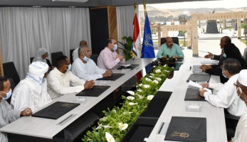 محافظ أسوان: خفض غرامات الري للمزارعين