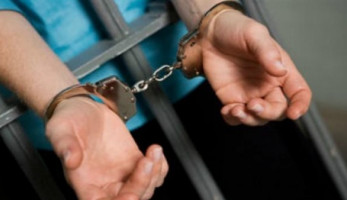 تجديد حبس سائق لاتهامه بسرقة شقة في النزهة