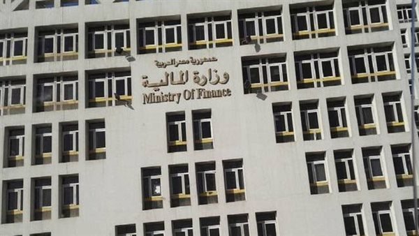 المالية: الحكومة تراعى العدالة الاجتماعية.. والحد الأقصى للأجور 42 ألف جنيه شهريا