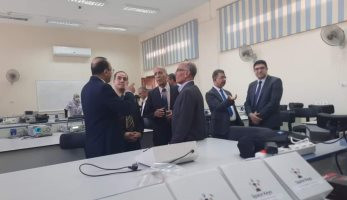 كلية الهندسة بحلوان تتسلم القمر الصناعى التعليمى Space Keys من وكالة الفضاء المصرية