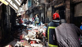 خسائر بالملايين ومصابين.. تفاصيل حريق سوق المنشية بالإسكندرية (صور)