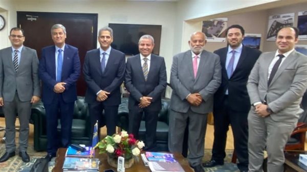 قطاع الأعمال: توقيع عقد تطوير كورنيش المقطم بمساحة 1.7 مليون متر