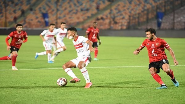 مفاجأة كبرى.. الأهلي يخطف صفقة الزمالك