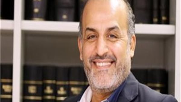 محمد شبانة يجري أشعة مقطعية على البطن.. ومصدر بالمستشفى: حالته صعبة