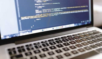 طلب إحاطة ينتقد استغلال المواقع الإلكترونية لتسويق منتجات غير مطابقة للمواصفات