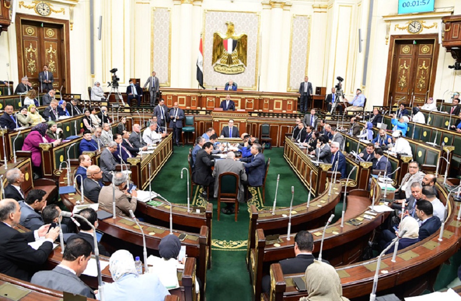 طلب مناقشة عامة لسياسة الحكومة بشأن خلق البيئة الجاذبة للاستثمارات