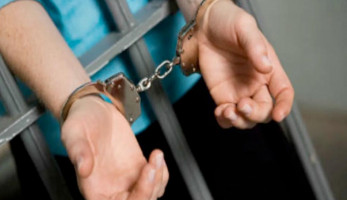 حبس عاطل وراء سرقة المساكن بـ«أسلوب التسلق» بحلوان
