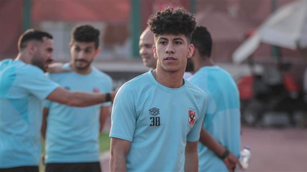 طبيب الأهلي يجتمع مع عمار حمدي قبل انطلاق المران