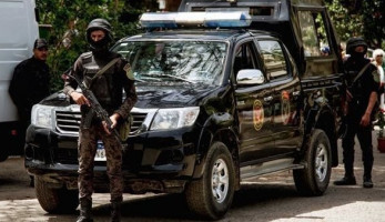مشادة كلامية.. الأمن يكشف تفاصيل تداول فيديو لأحد الأشخاص ادعى سرقة سيارته