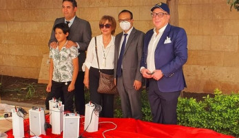 لأول مرة فى مصر.. الصين تهدي مؤسسة أولادنا بيانو أرضى بطول ثمانية أمتار
