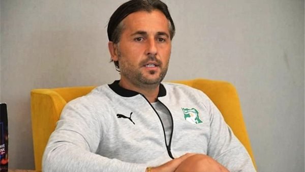 اتحاد الكرة يضغط على بوميل لتقليص عدد المساعدين الأجانب بجهاز المنتخب الأولمبي