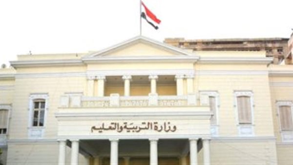 مفاجأة من العيار الثقيل في أزمة حل امتحان الفيزياء من داخل سيارة