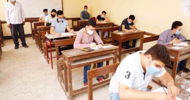 التعليم تعلن ضبط طالبين تورطا فى تصوير أسئلة امتحان الجبر للثانوية العامة