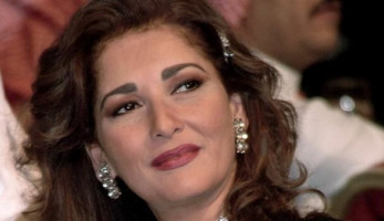 آثار الحكيم تتجاهل شائعة وفاتها.. ومصادر: الفنانة فى الساحل