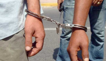 بسبب خلافات الجيرة.. التفاصيل الكاملة لضبط سائقين اعتديا على جارهما بسوهاج