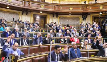 اقتراح برلمانى بإدراج الواحات البحرية ضمن خطة القطار الكهربائى السريع
