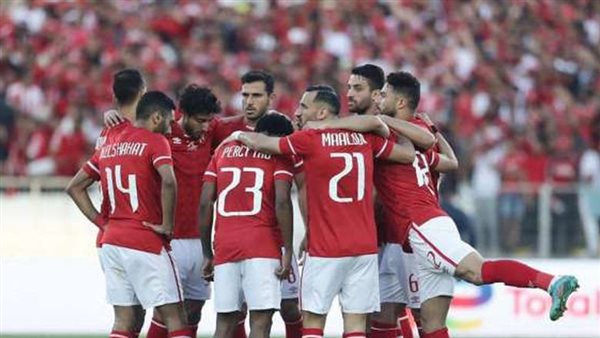 الأهلي يقرر الإطاحة بمهاجمه.. تفاصيل