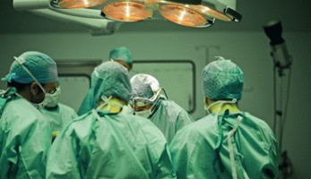 لأول مرة إجراء عمليات المفاصل لمرضى الهيموفيليا بالمجمع الطبي في طنطا