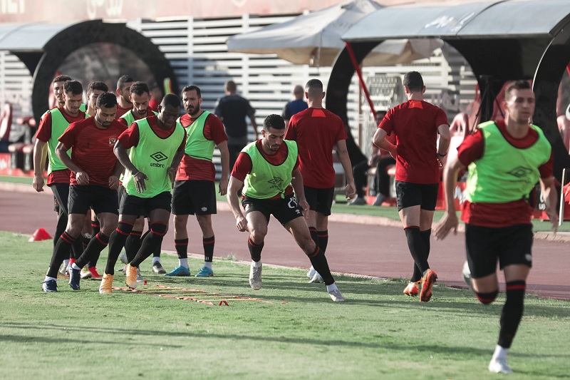 الأهلي يختتم استعداداته لمواجهة طلائع الجيش بالدوري المصري