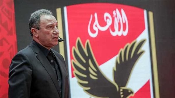 إلغاء معسكر هولندا.. شبانة: ارتباك غير معتاد في الأهلي