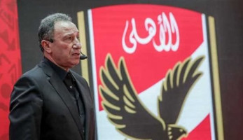 إلغاء معسكر هولندا.. شبانة: ارتباك غير معتاد في الأهلي