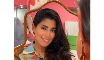 بهذه الطريقة.. آيتن عامر تحتفل بالعودة لزوجها