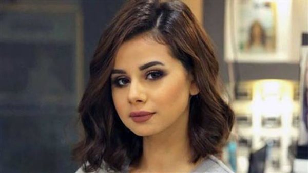 حبس زوج منة عرفة سنة لاتهامه بسب وقذف أشرف زكى وزوجته