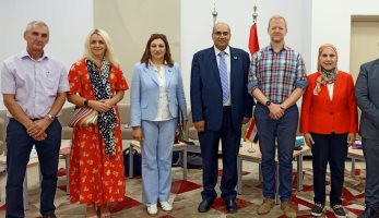 وفد جامعة نوتنجهام ترنت البريطانية يزور جامعة المنصورة الجديدة