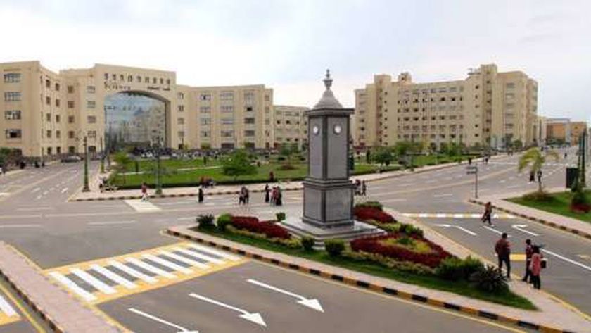 الأحد.. بدء توقيع الكشف الطبي على الطلاب الجُدد بالكليات الأدبية بجامعة كفر الشيخ
