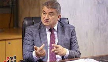 هل ينجح محمد عبد الكريم في النهوض مجددا بـ«التنمية الصناعية»؟