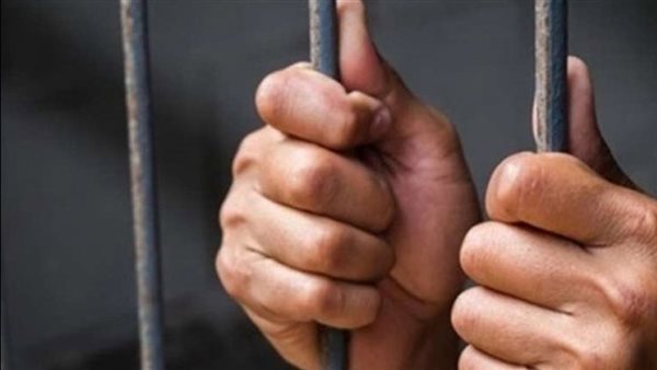 حبس عاطل بتهمة حيازة 3900 كيلو مخدرات في أوسيم