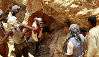 مصدر بـ«البترول»: بدء العمل في استخراج الذهب من «إيقات» والإنتاج نهاية العام