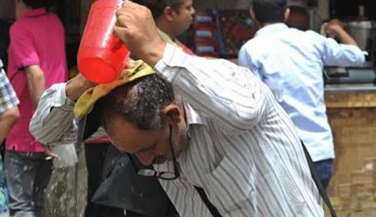 هل ستنخفض درجات الحرارة وتتحسن حالة الطقس؟.. الأرصاد تجيب