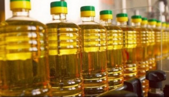 مصدر: رفع سعر الزيت التموينى إلى ٢٥ جنيهًا بدلًا من ٢٣ للزجاجة الـ٨٠٠ مل