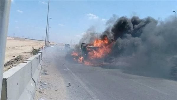 اشتعال النيران بسيارة «ميكروباص».. وإصابة 3 فى قنا
