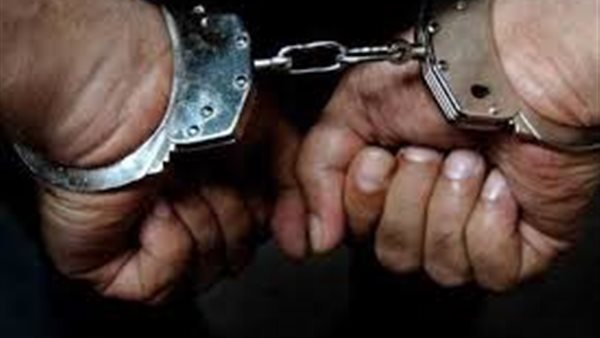 ضبط عاطل بحوزته سلاح ناري ونصف كيلو هيروين في كفر الشيخ