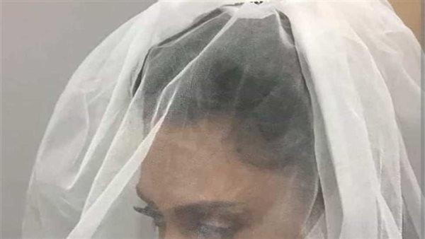 زواج منى عراقي ومذيع شهير في سرية تامة منذ عدة أشهر .. خاص