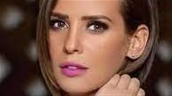 ايمان العاصي تنتهي من " في عز الضهر " مع مينا مسعود