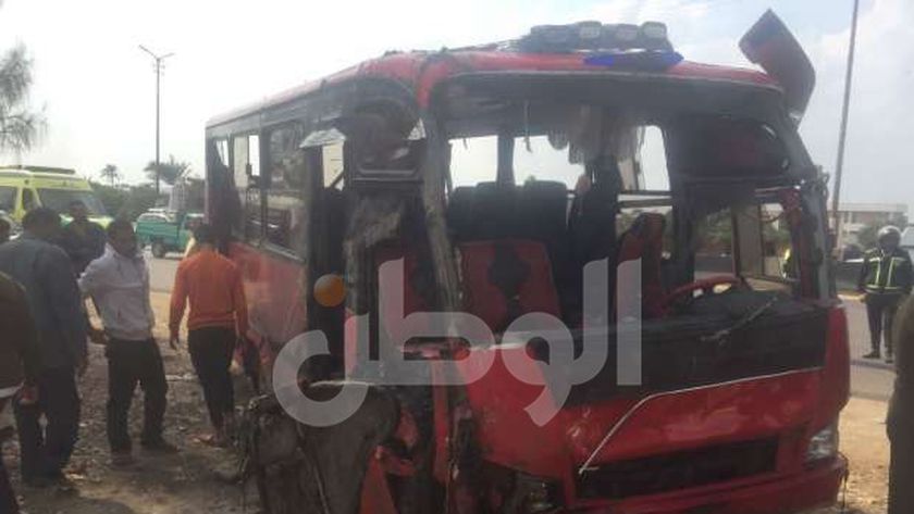 أسماء المصابين في حادث أتوبيس ميت غمر.. سقط داخل الرياح التوفيقي