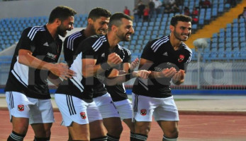 مصدر لمصراوي: الأهلي يفتح ملف التجديد لثلاثي الفريق