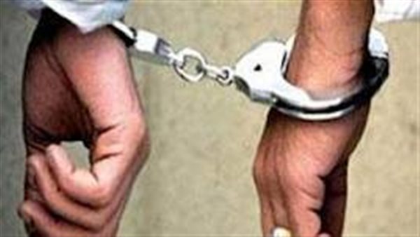 ضبط عاطل حاول إدخال مواد مخدرة لصديقه داخل سجن شبين القناطر بالقليوبية