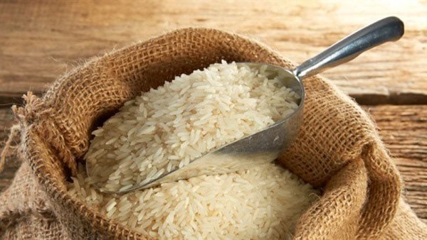 التموين تطمئن المواطنين: لدينا فائض كبير في مخزون الأرز