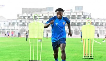 «الدستور» يكشف سر غياب سامسون عن قائمة الزمالك أمام المصرى