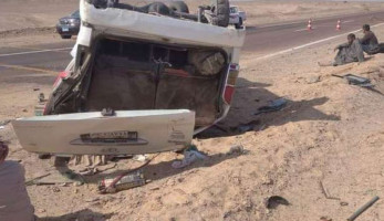 بالأسماء.. إصابة 12 شخصا في انقلاب ميكروباص بقنا