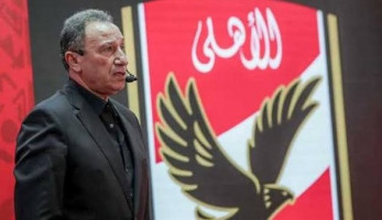 عرض مالي كبير يُغري نجم الأهلي.. وتحرك سريع من إدارة الأحمر